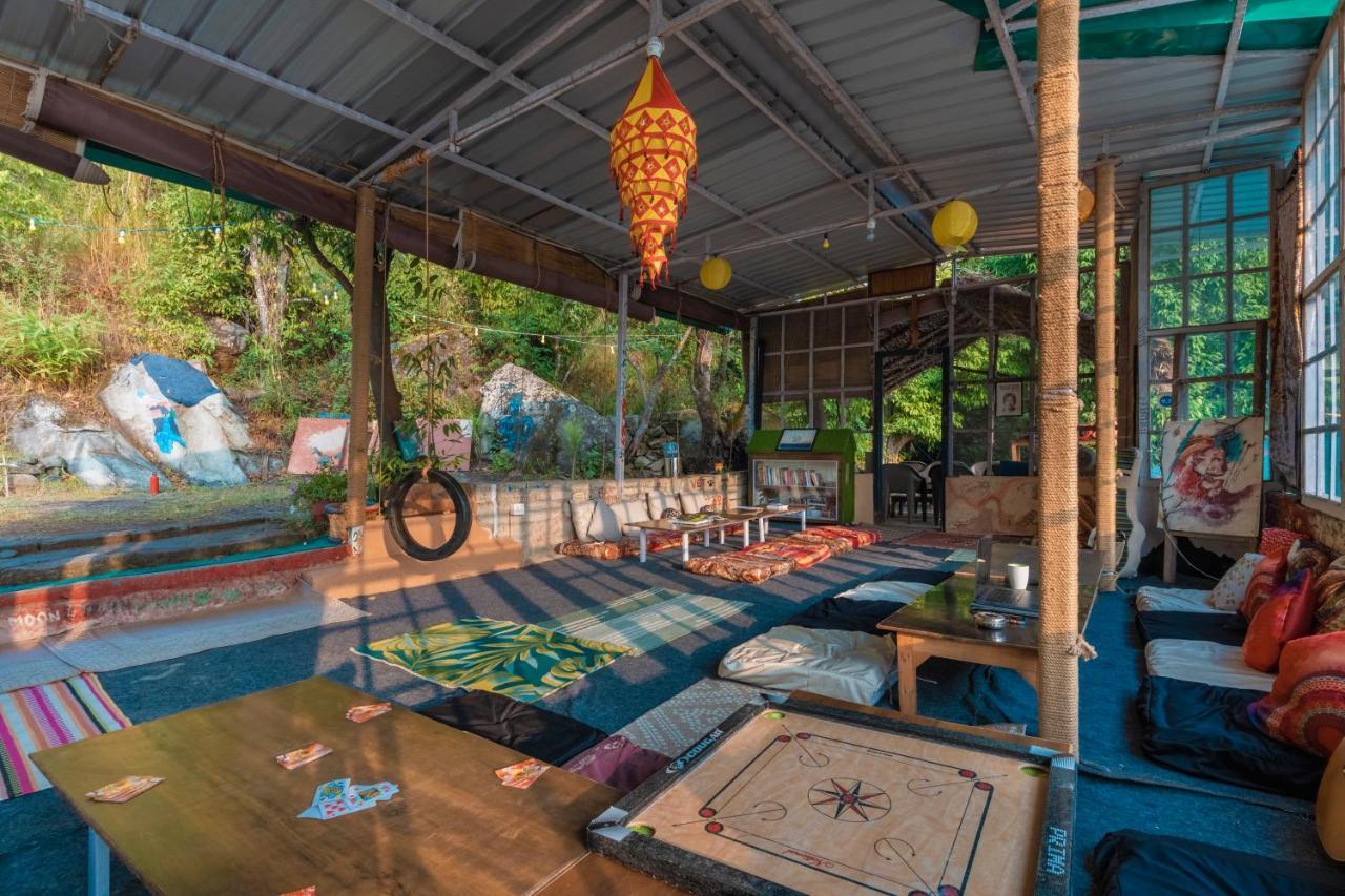 Vista Hostel Jeolikote, Nainital Patwa Dunga Eksteriør bilde