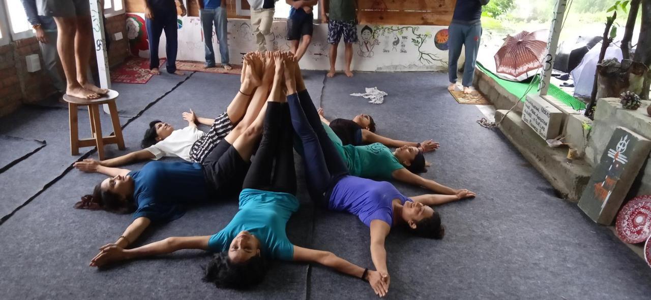 Vista Hostel Jeolikote, Nainital Patwa Dunga Eksteriør bilde